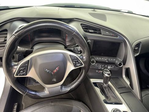 Used 2019 Chevrolet Corvette Stingray Convertible w/ 1LT RWD image 13