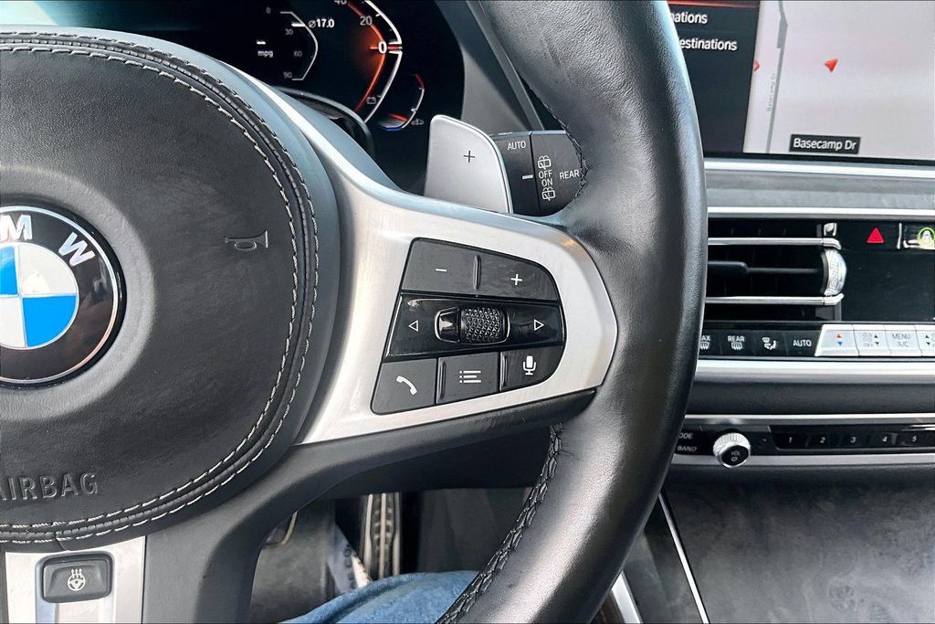 Used 2022 BMW X5 xDrive40i w/ M Sport Package AWD/4WD image 19