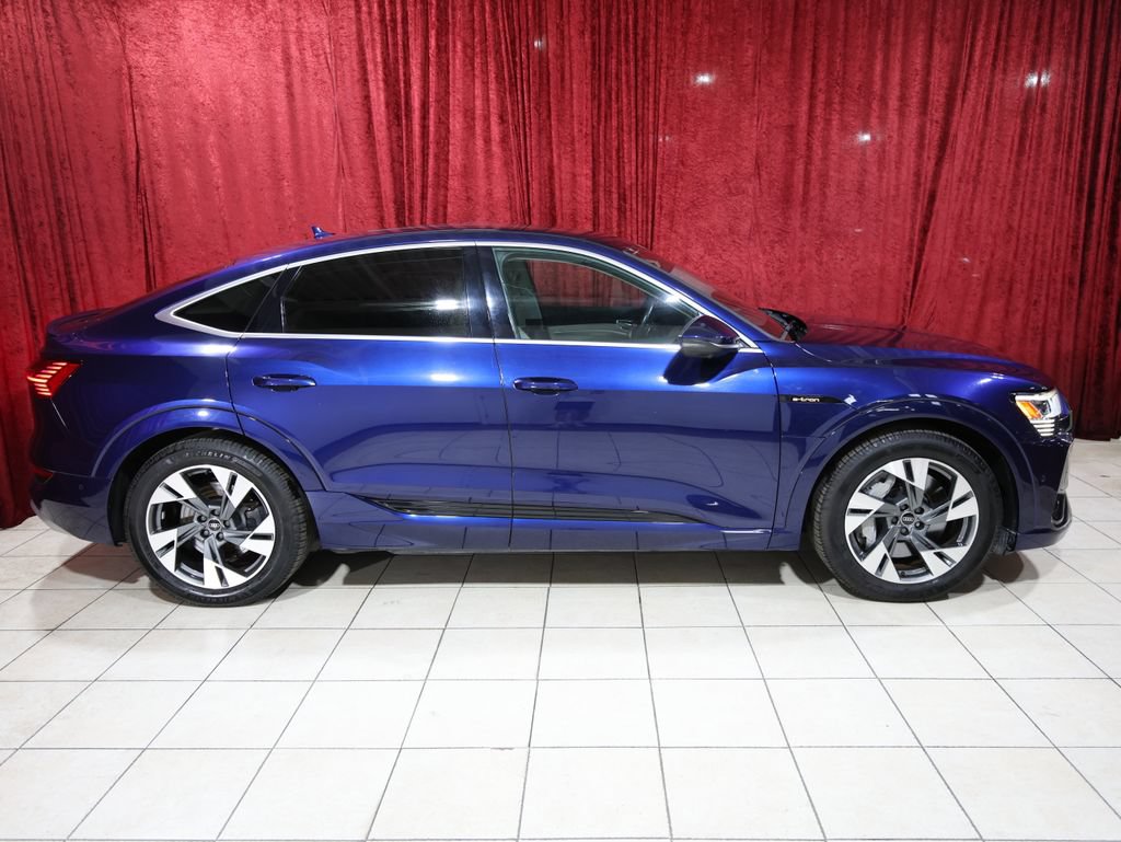 Used 2021 Audi e-tron Premium Plus w/ Premium Plus Package AWD/4WD image 8