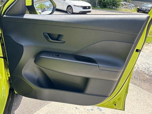 Used 2024 Hyundai Kona SEL FWD image 17