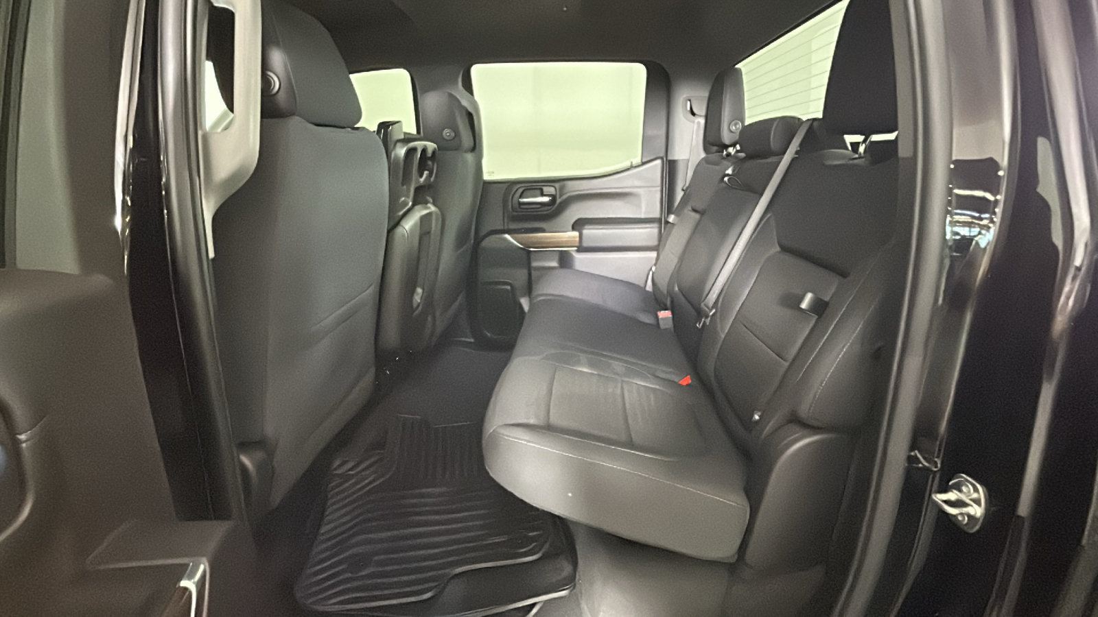 Used 2021 Chevrolet Silverado 1500 RST w/ Max Trailering Package AWD/4WD image 30