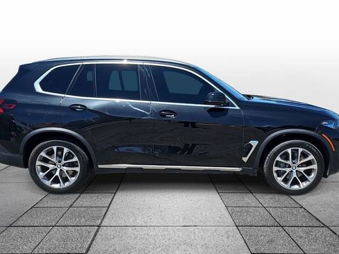 Used 2024 BMW X5 xDrive40i w/ Premium Package AWD/4WD image 4