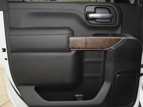 Used 2022 GMC Sierra 3500 Denali w/ Denali Ultimate Package image 48