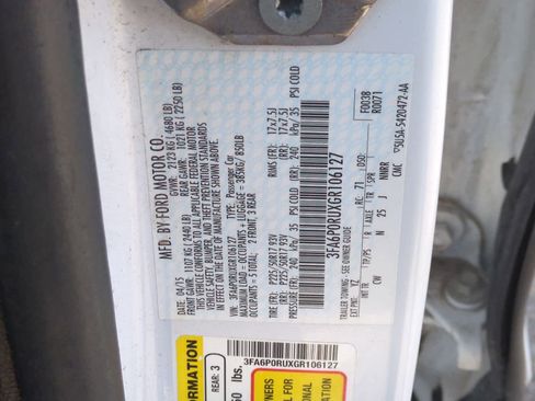 Used 2016 Ford Fusion Titanium image 36