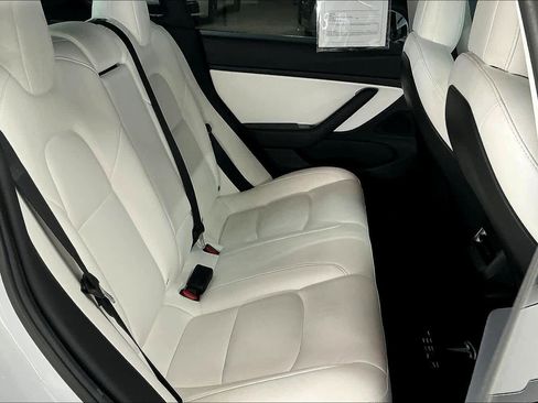 Used 2020 Tesla Model 3 Standard Range Plus image 29