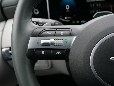 Certified 2025 Hyundai Tucson Limited image 31