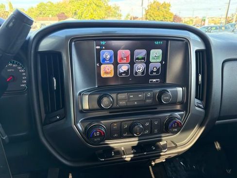 Used 2018 Chevrolet Silverado 1500 LT w/ All Star Edition AWD/4WD image 22
