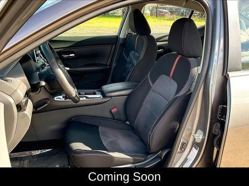 Used 2021 Nissan Sentra SR w/ Lighting Package image 9