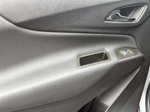 Used 2024 Chevrolet Equinox LT AWD/4WD image 21