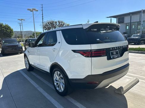 Used 2026 Land Rover Discovery S AWD/4WD image 4