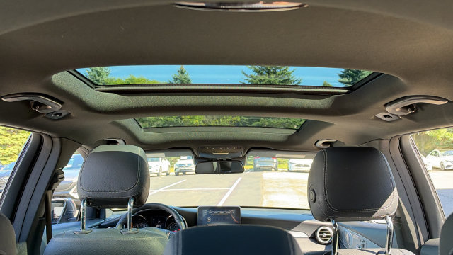 Used 2019 Mercedes-Benz GLC 300 4MATIC image 22