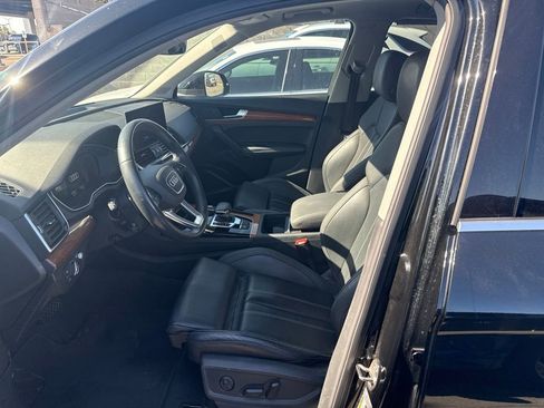 Used 2021 Audi Q5 Prestige w/ Prestige Package AWD/4WD image 2