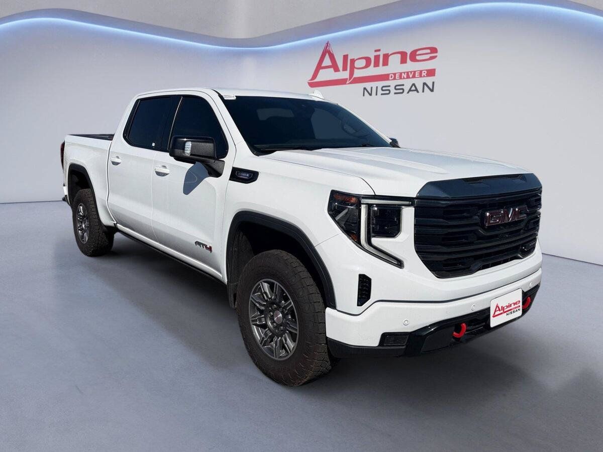 Used 2024 GMC Sierra 1500 AT4 w/ AT4 Preferred Package AWD/4WD image 7