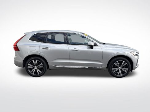 Certified 2022 Volvo XC60 B5 Inscription w/ Climate Package image 7