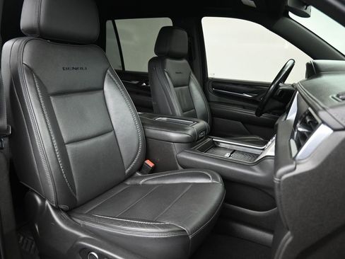 Used 2021 GMC Yukon Denali image 27