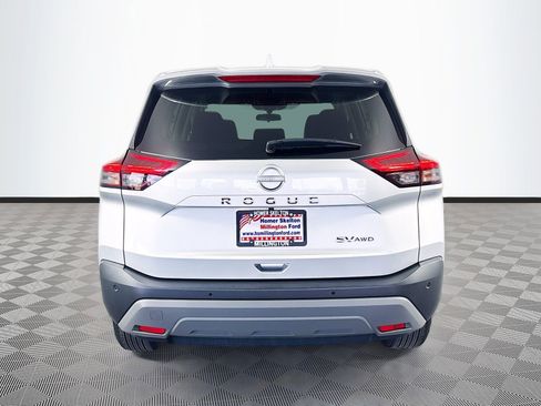 Used 2023 Nissan Rogue SV AWD/4WD image 6
