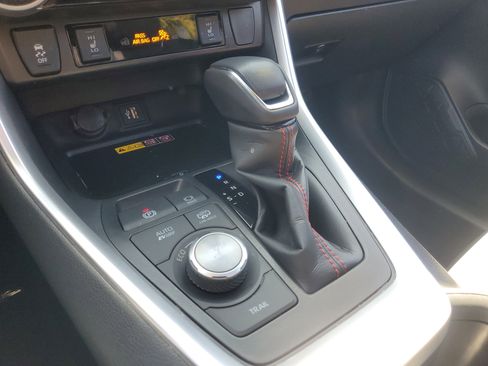 Certified 2025 Toyota RAV4 XSE w/ Weather Package image 32