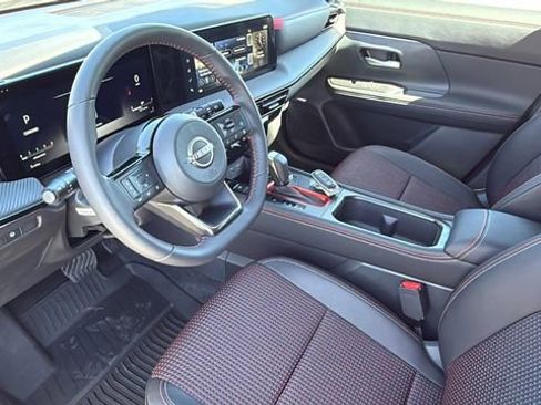 New 2025 Nissan Kicks SR image 10