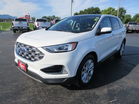 Used 2022 Ford Edge Titanium AWD/4WD image 11