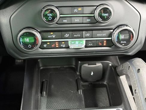 Used 2025 Ford Bronco Badlands AWD/4WD image 40