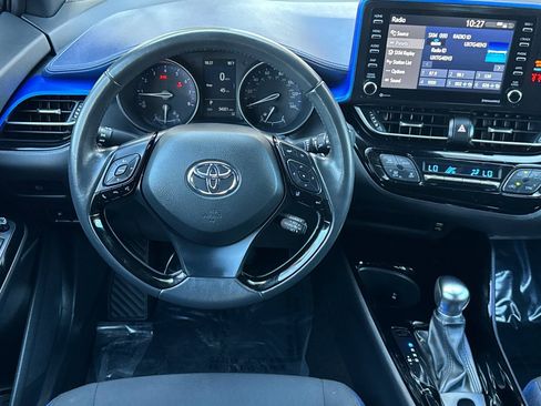 Used 2022 Toyota C-HR XLE image 14