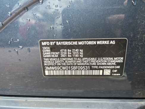 Certified 2025 BMW 330i Sedan image 35