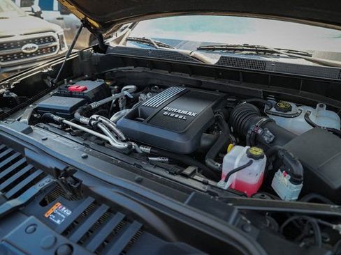 Used 2024 Chevrolet Silverado 1500 High Country w/ Technology Package image 39