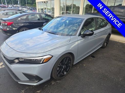 Used 2023 Honda Civic Sport image 3