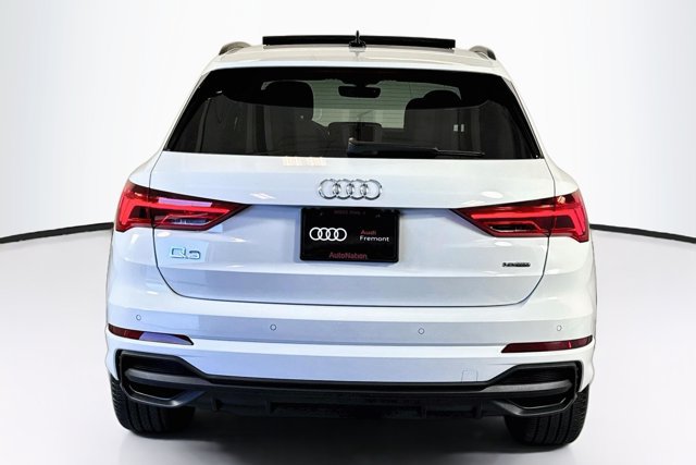 Used 2025 Audi Q3 2.0T Premium w/ Convenience Plus Package AWD/4WD image 6