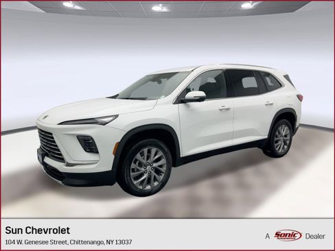 Used 2025 Buick Enclave Preferred image 1