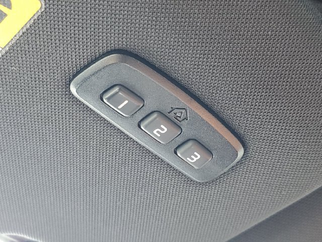 Used 2015 Volvo V60 T5 Platinum FWD image 22