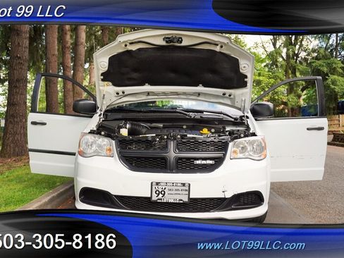 Used 2014 RAM C/V Tradesman w/ UConnect Hands-Free Group FWD image 32