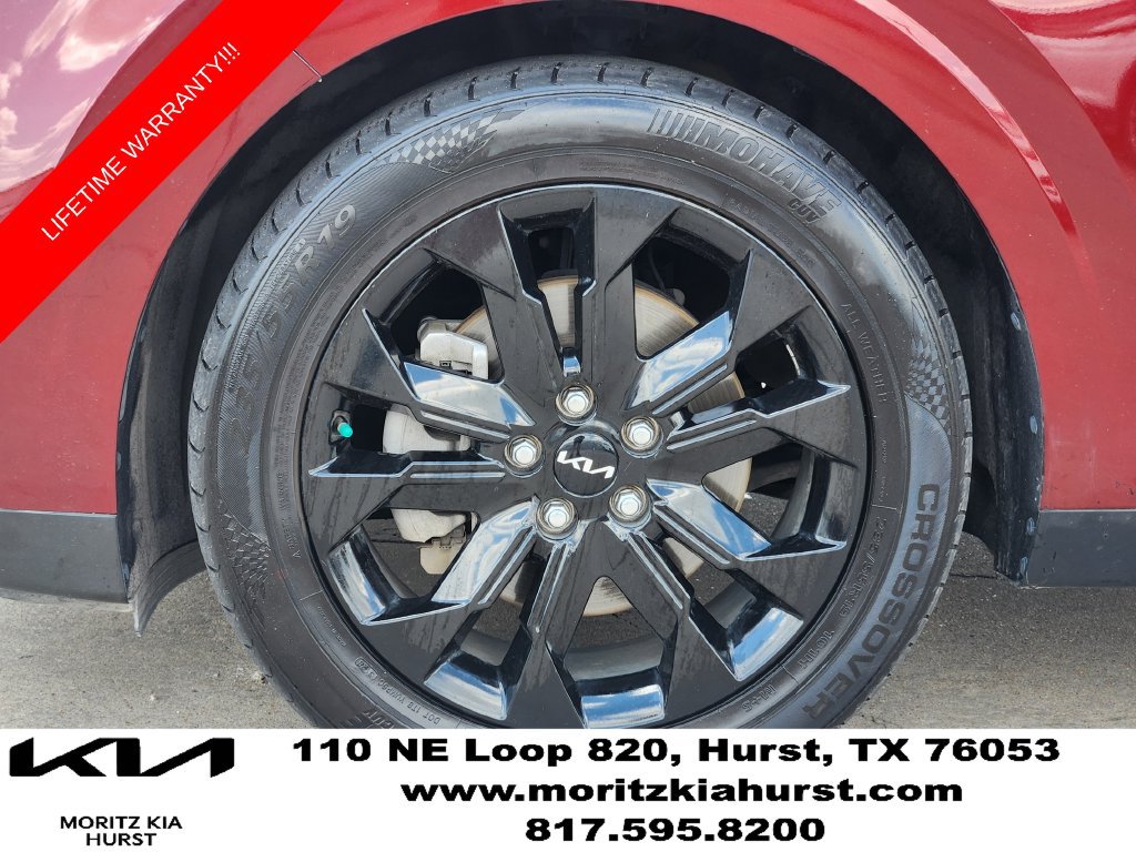 Used 2023 Kia Carnival SX Prestige FWD image 16
