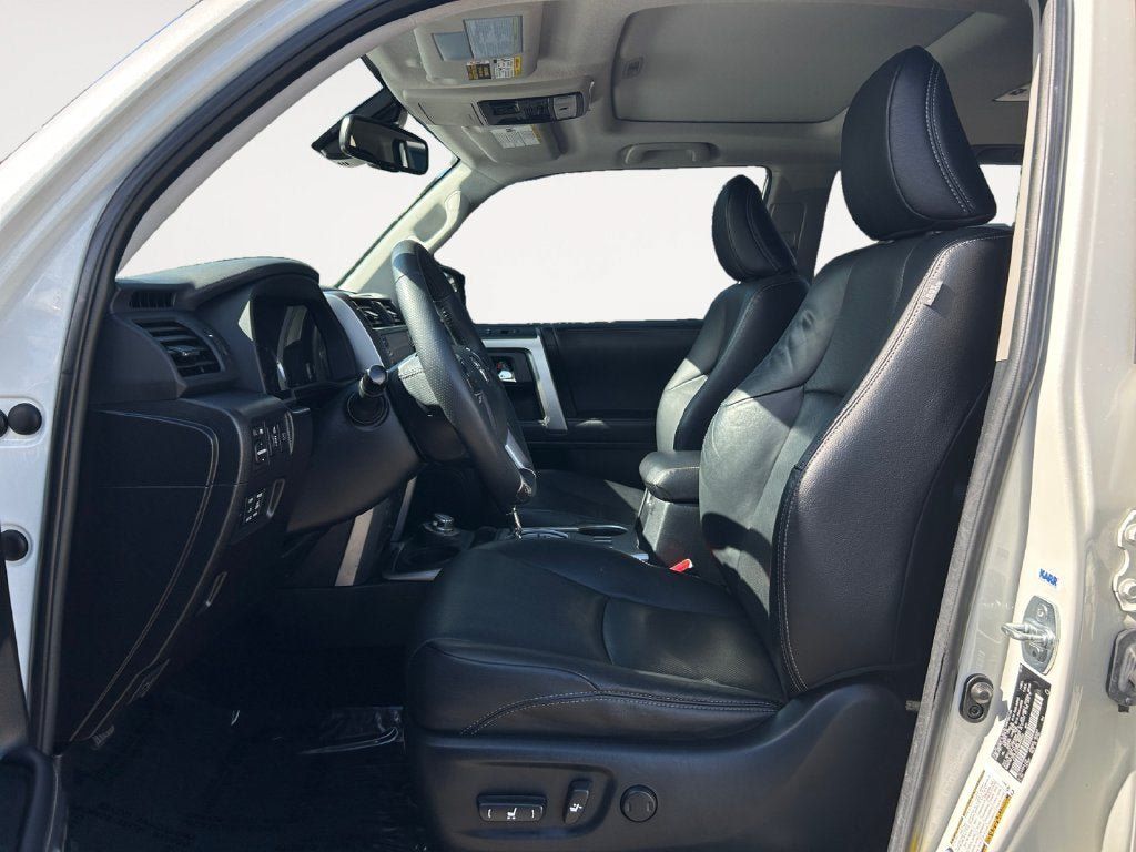 Used 2021 Toyota 4Runner Limited AWD/4WD image 7