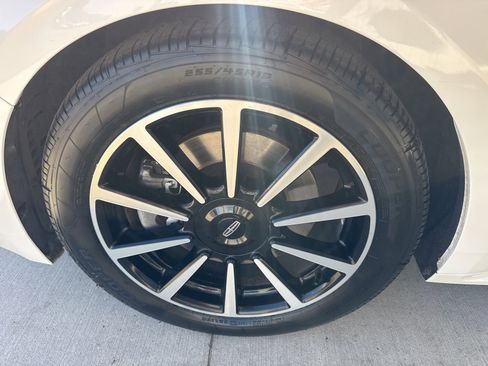 Used 2020 Lincoln Continental Reserve image 15