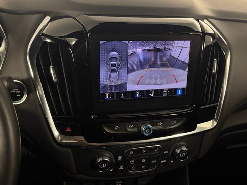 Used 2023 Chevrolet Traverse RS AWD/4WD image 20