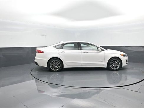 Certified 2019 Ford Fusion Titanium image 8