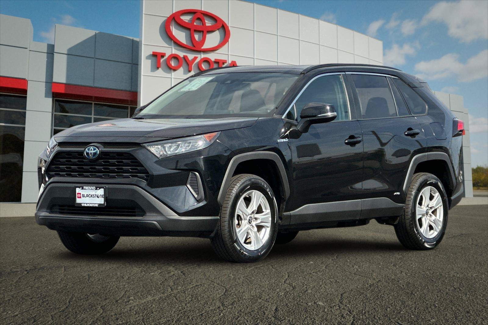 Certified 2021 Toyota RAV4 LE AWD/4WD image 7
