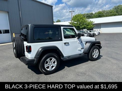 Used 2022 Jeep Wrangler Sport AWD/4WD image 3