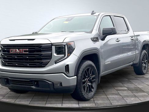 Used 2025 GMC Sierra 1500 Elevation AWD/4WD image 12