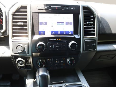 Used 2020 Ford F150 Raptor w/ Equipment Group 802A Luxury AWD/4WD image 22