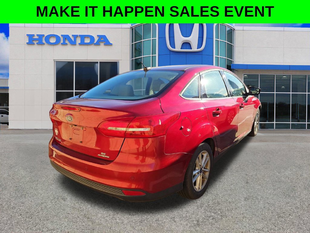 Used 2015 Ford Focus SE FWD image 26