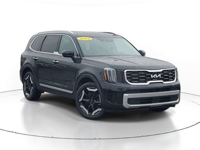 Used 2024 Kia Telluride S w/ S Sunroof Package