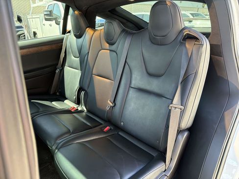 Used 2020 Tesla Model X Performance AWD/4WD image 24