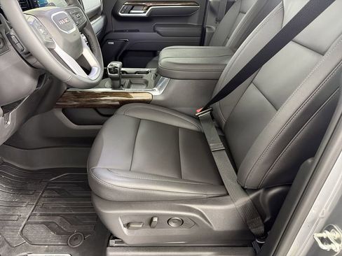 New 2025 GMC Sierra 1500 Elevation w/ Elevation Premium Package image 7