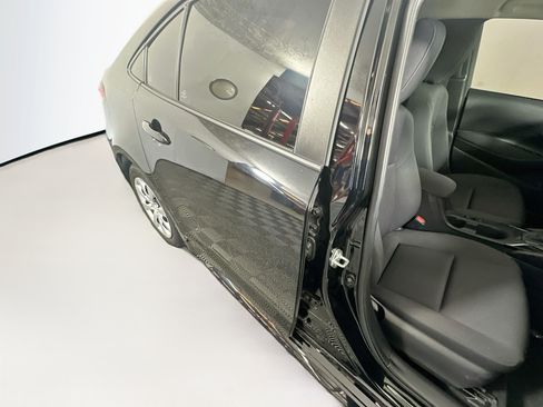 Used 2023 Toyota Corolla LE FWD image 27