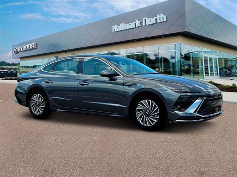 New 2025 Hyundai Sonata Limited image 10