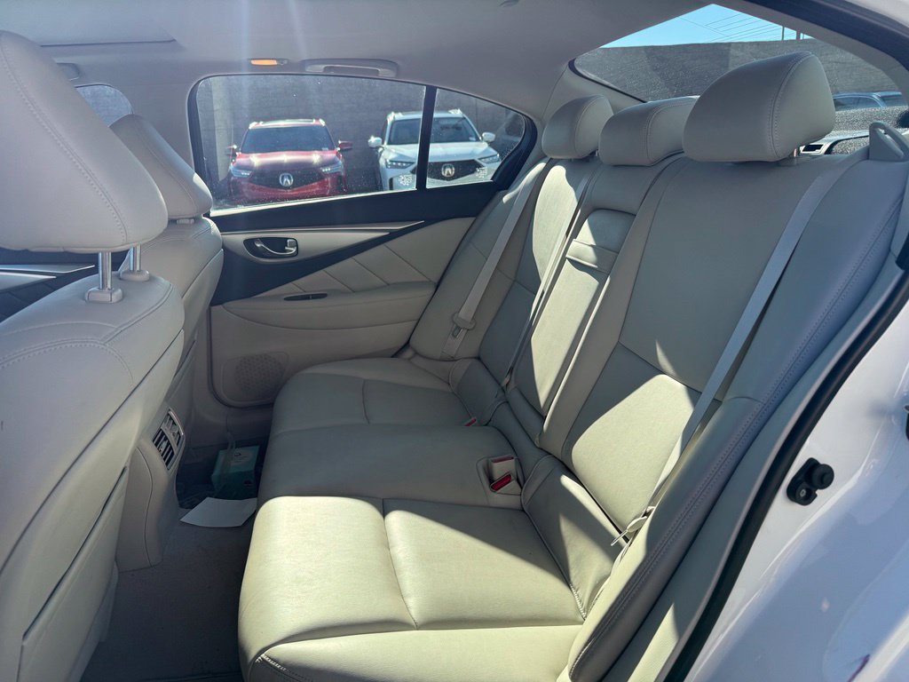 Used 2020 INFINITI Q50 Luxe w/ Essential Package (3.0T Luxe) RWD image 12