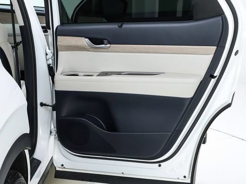 Used 2022 Hyundai Palisade SEL w/ 8P Bench Seat Package FWD image 35