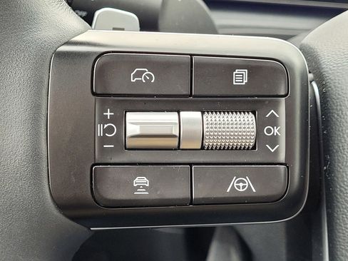 Used 2025 Hyundai Santa Fe Limited image 31